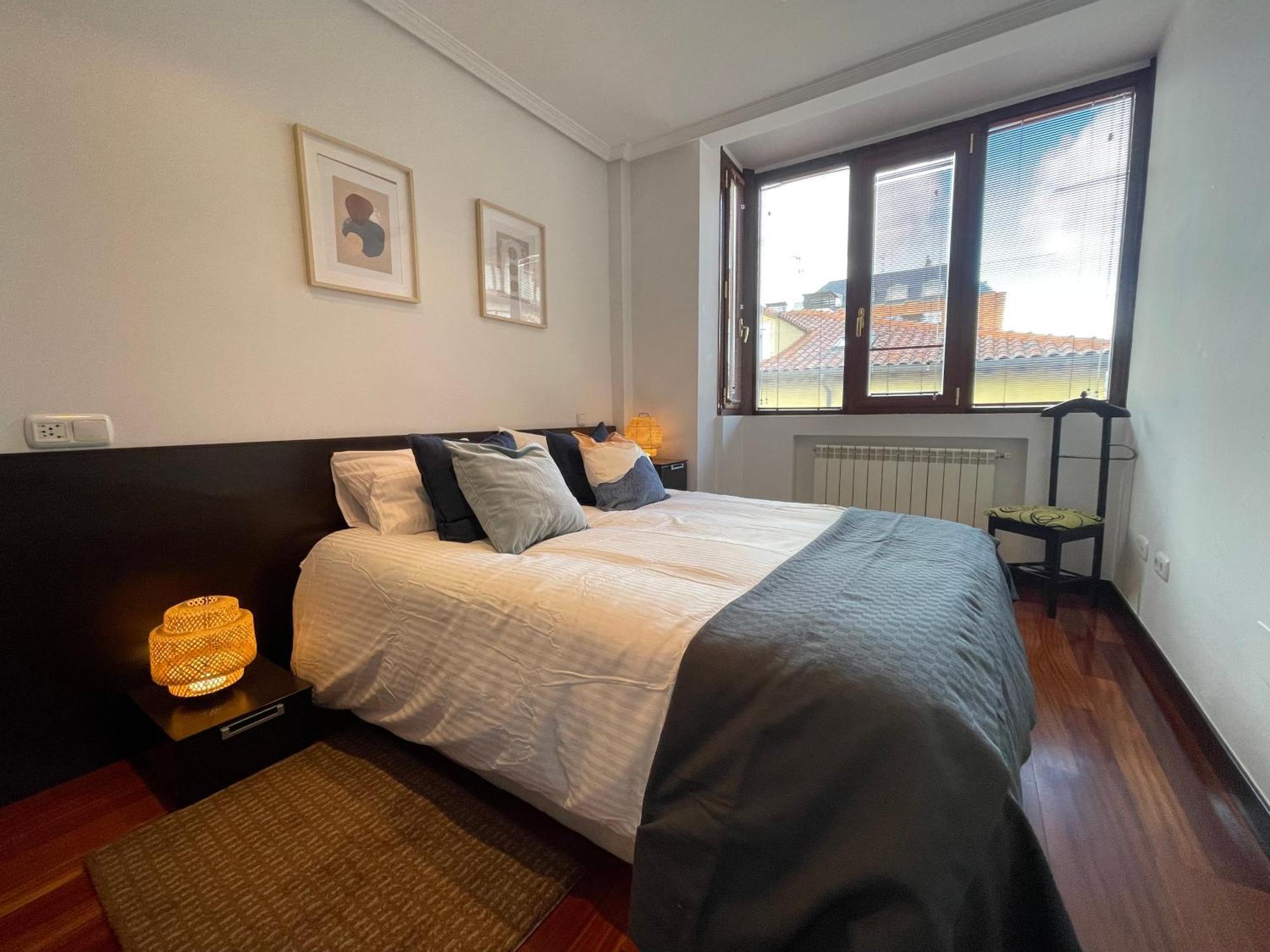 Atuaire Home Vivienda B Luminosa Parking Incluido En Plena Calle Comercial Бургос Экстерьер фото